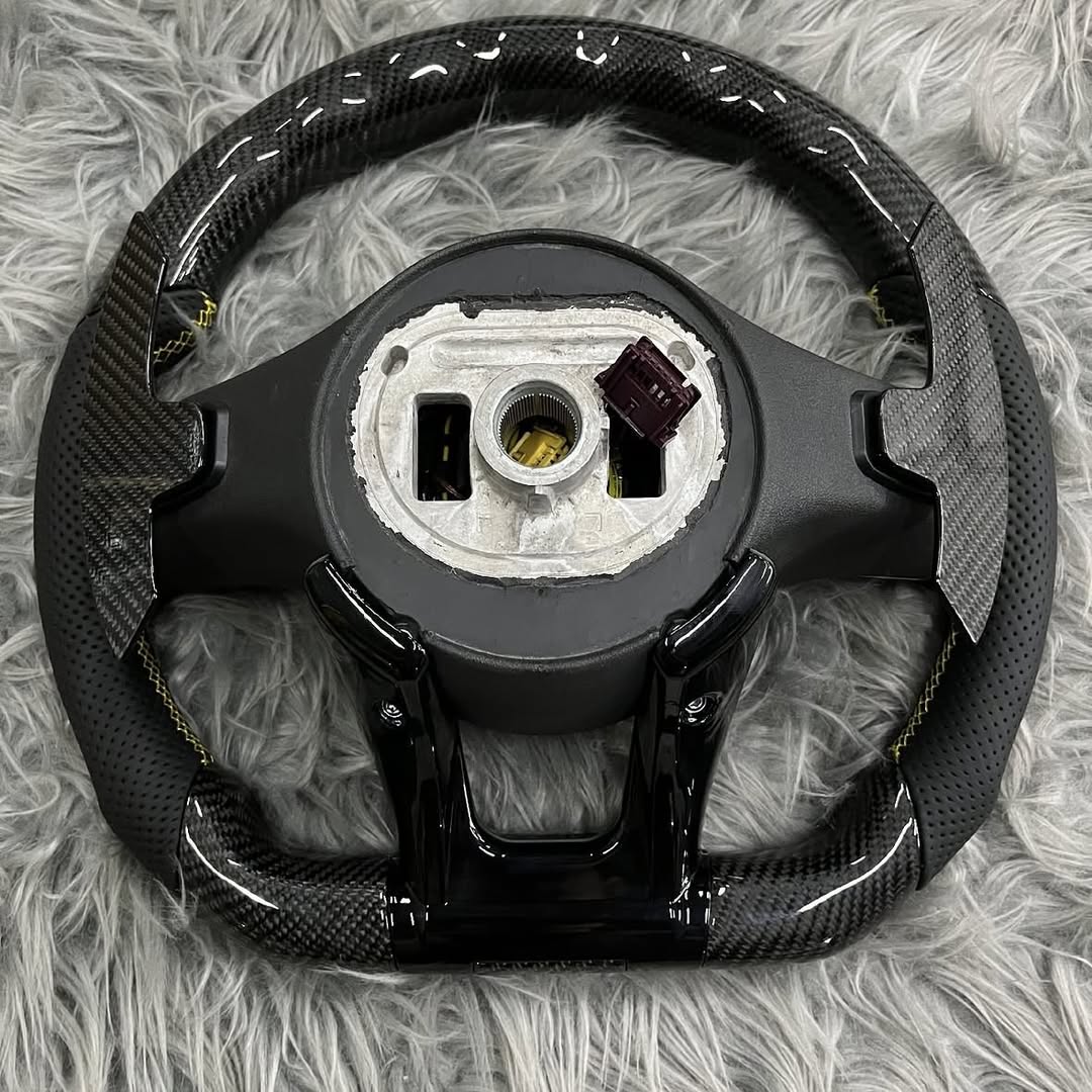 Mercedes-Benz Carbon Fiber LED Steering Wheel
