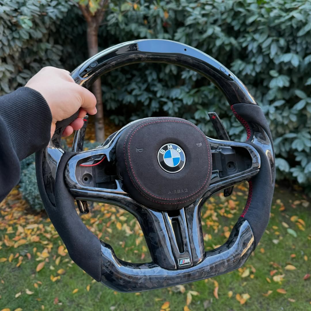BMW M5 (F90) Forged Carbon Fiber Steering Wheel