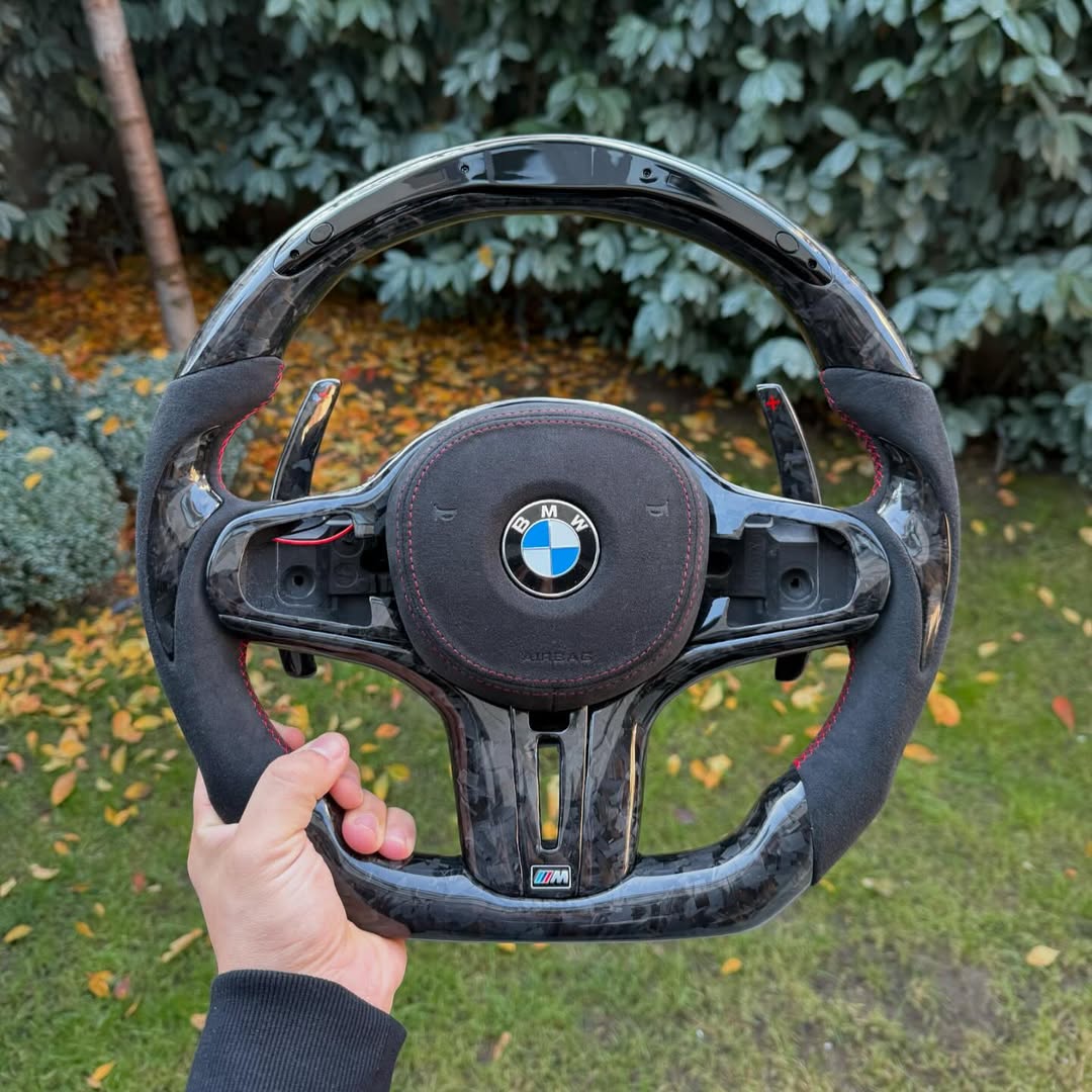 BMW M5 (F90) Forged Carbon Fiber Steering Wheel