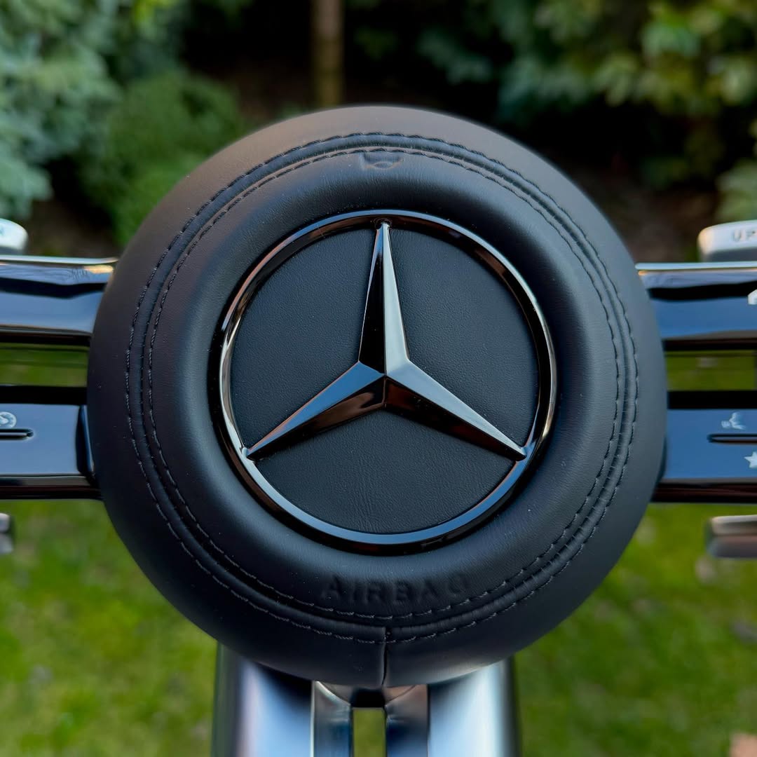 Mercedes-Benz G-Class AMG Carbon Fiber Steering Wheel