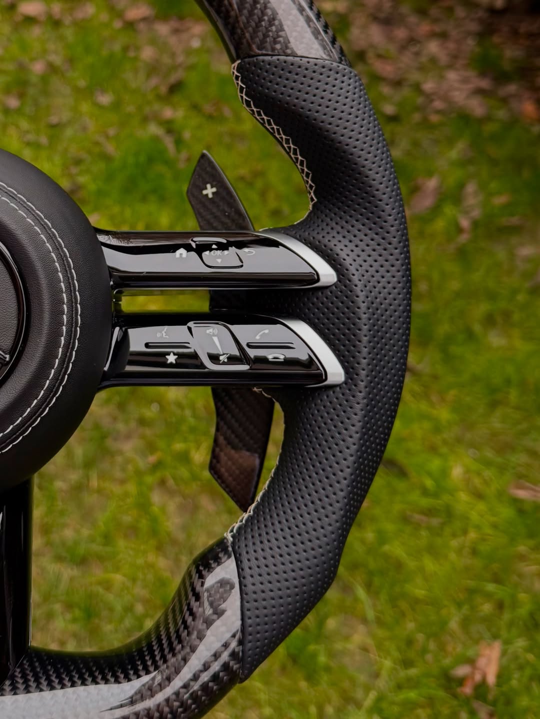 Mercedes-AMG G63 Carbon Fiber Steering Wheel